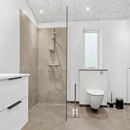 4 Bedroom Gorgeous In Semesterbostad *